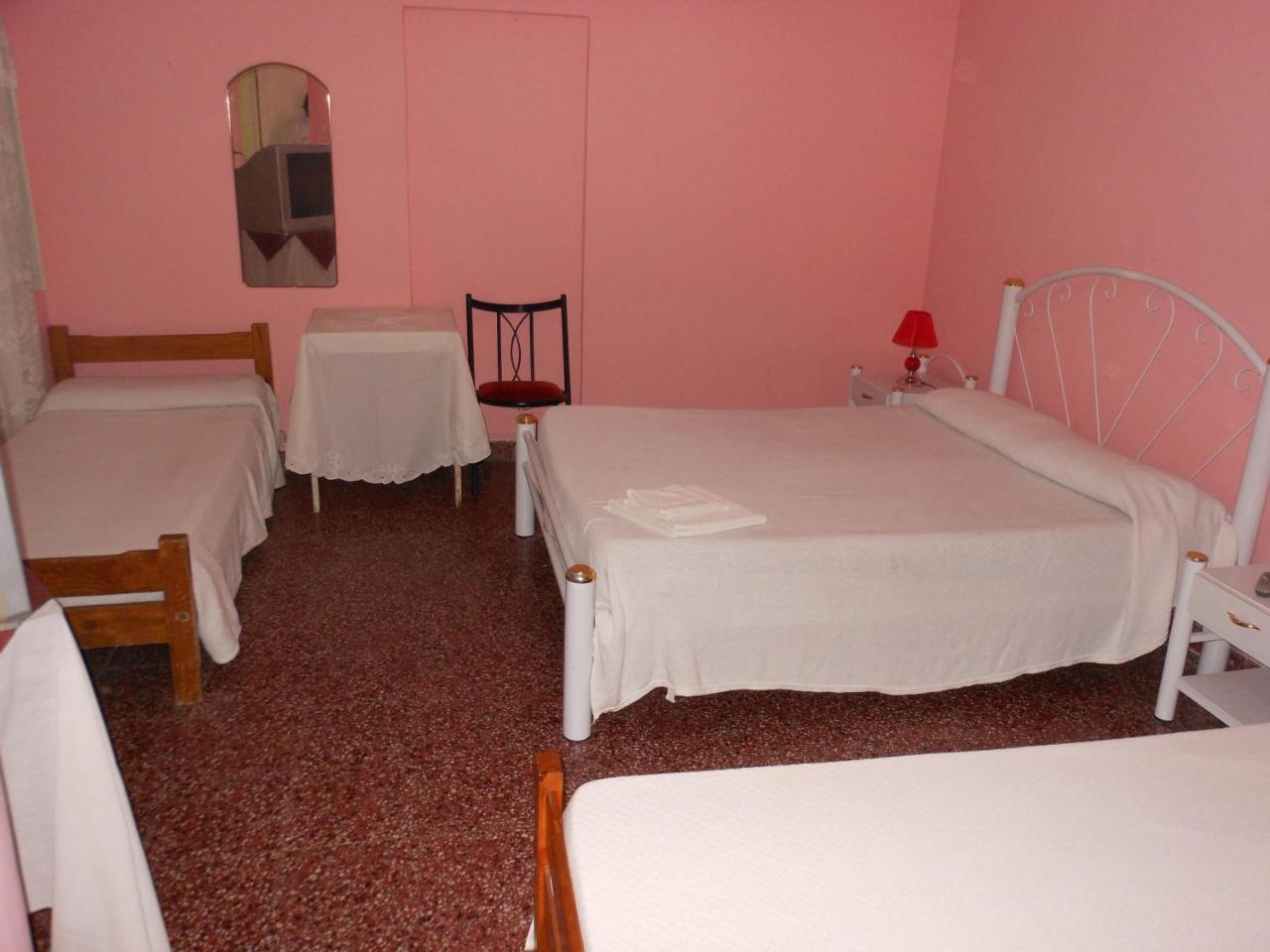 Hotel Los Robles Gualeguaychú Chambre photo
